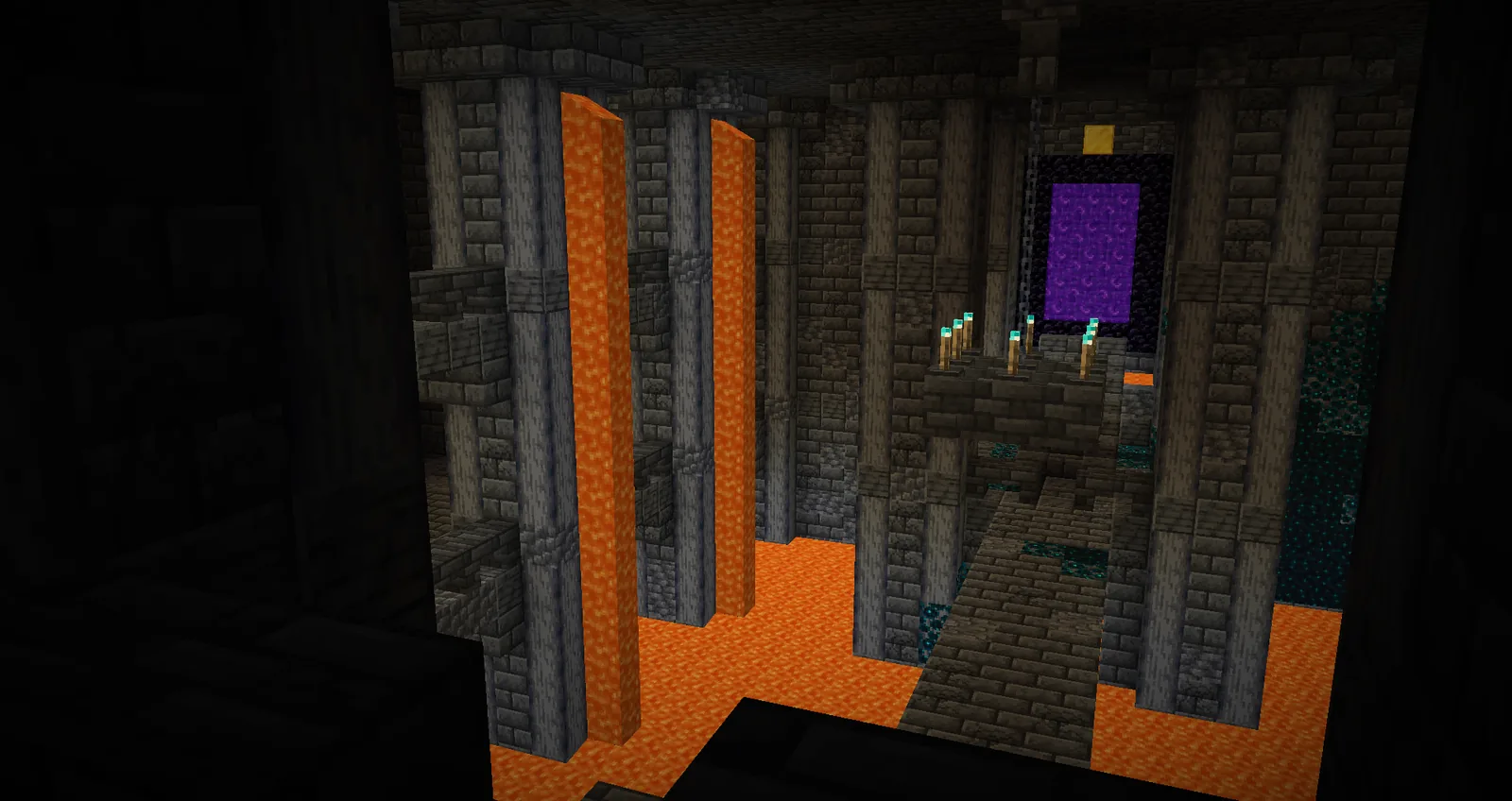 Underground chamber with a portal frame