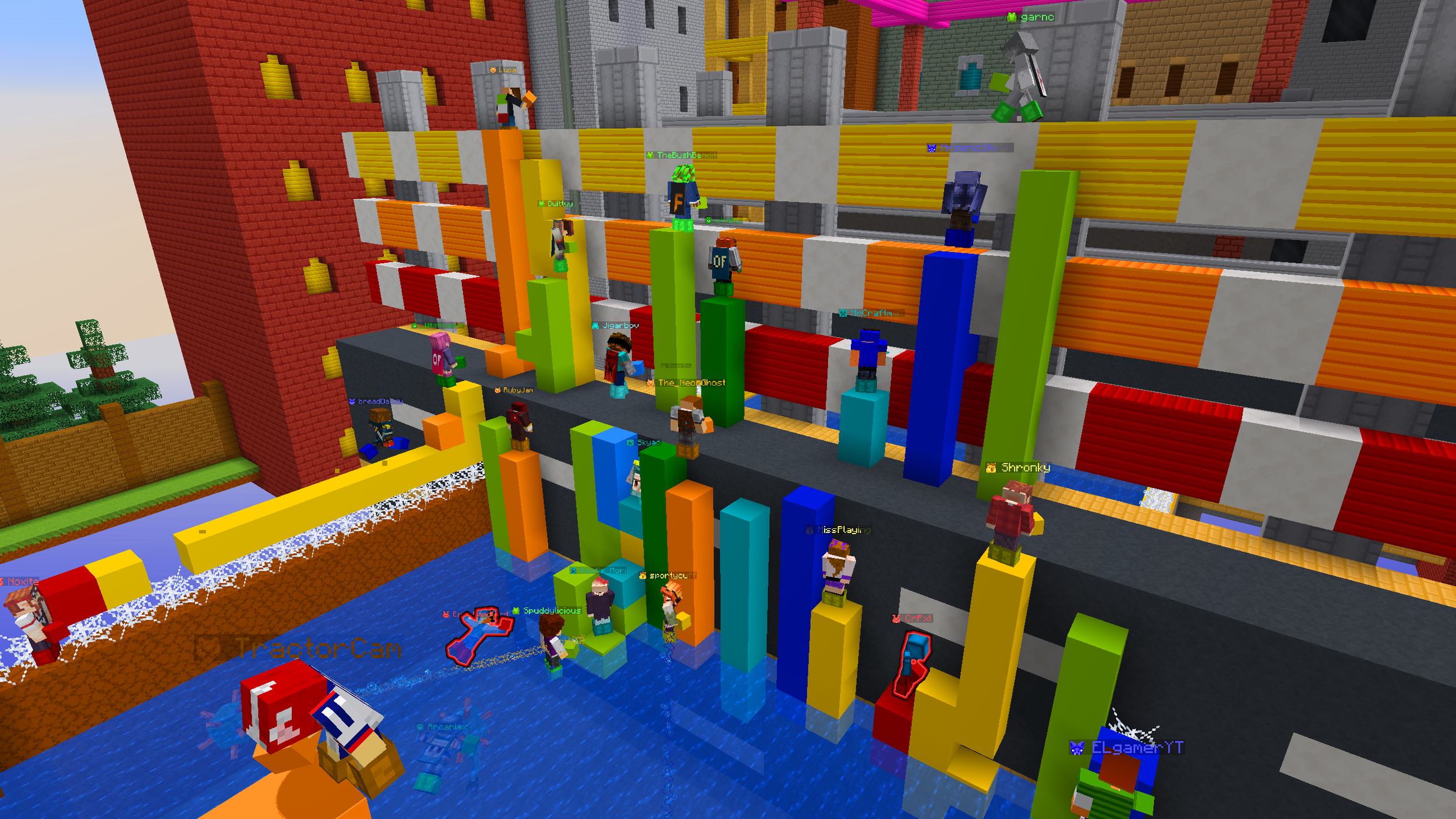 MC Championship To Get To The Other Side course with players racing across obstacles